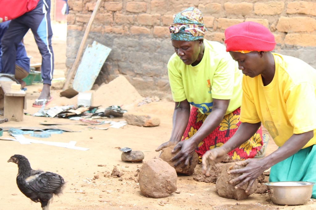 Ugandan women embrace climate-smart energy saving&nbsp;stoves